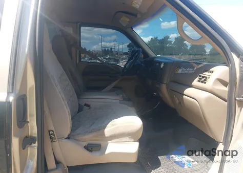 2000 Ford F-250 Lariat/Xl/Xlt from USA, damaged, VIN 1FTNX21F9YEC81052